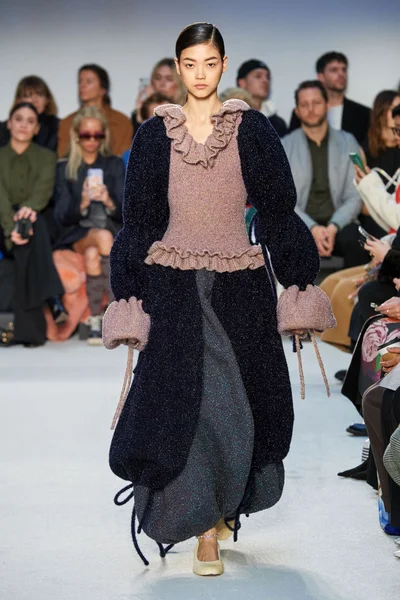 Look 12